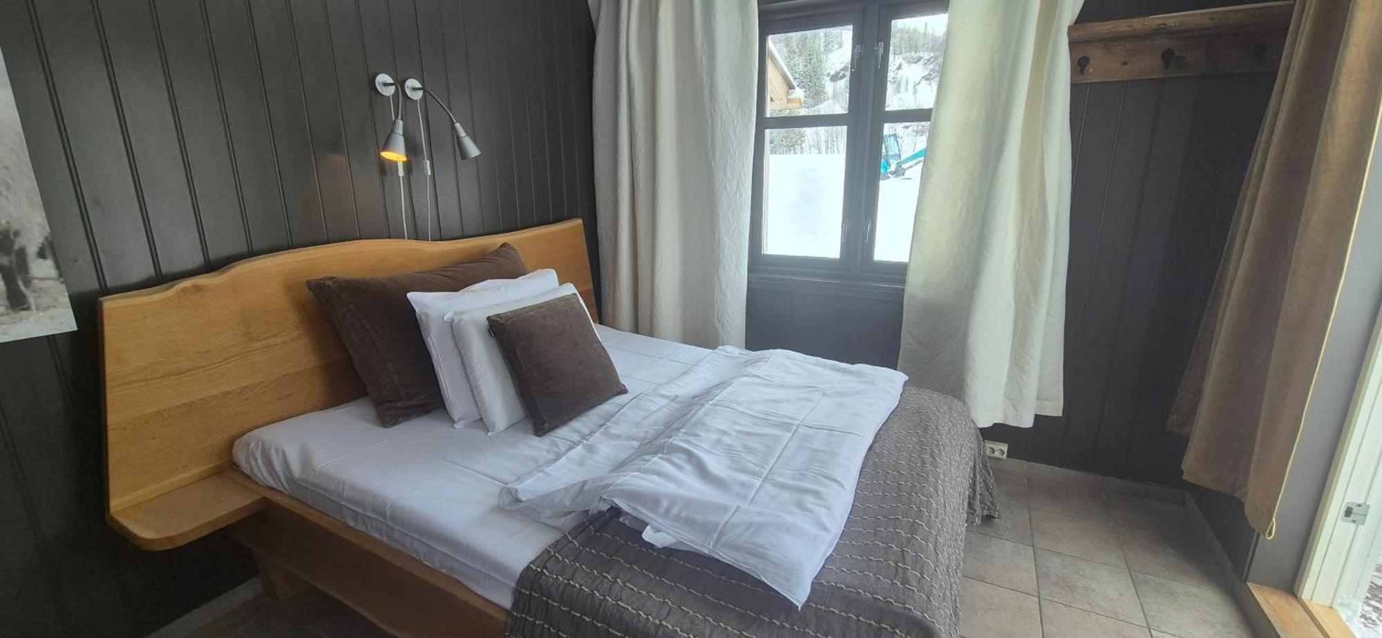 Yggdrasil Farmhotel Retreat, Spa & Yoga Straumsbukta Ruang foto