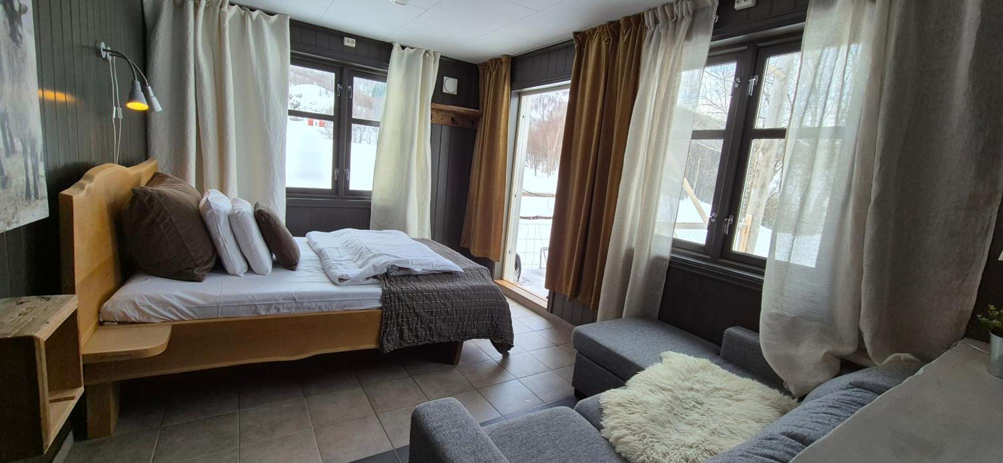 Yggdrasil Farmhotel Retreat, Spa & Yoga Straumsbukta Ruang foto